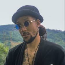 Stream CARAVAN. Autor: Ron Korb by Ella Ponce Uribe