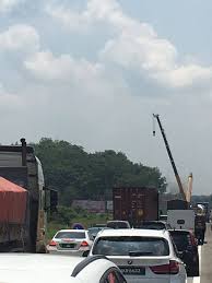 Find companies and organisations from around the world in the highways.today industry directory. Kltu Plus A Lorry Accident Is The Astro Radio Traffic Facebook