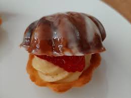 Tartelettes Aux Fraises En Coquille Guy Demarle Recette En 2020 Alimentation Mousse Au Chocolat Rapide Tartelettes Fraise