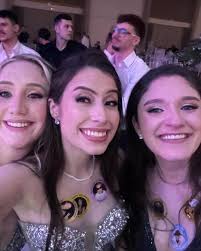 Luísa (@luisa__fagundes) • Instagram-Fotos und -Videos