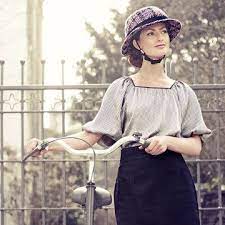 Yakkay Helmets Dress Your Helmet Like A Hat Fahrradmode Fahrrad Stil Madchen Auf Fahrradern