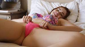 It's an awesome celeb voyeur pic! Cameltoe The Fappening