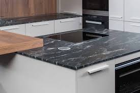 Bei ebay finden sie arbeitsplatten und passendes zubehör wie zum beispiel abschlussleisten in vielen verschiedenen größen und designs. Kuchenarbeitsplatten Graz Miele Center Ebner Spuller
