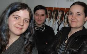 Bloody Melody. Le papillon est prêt à prendre son envol