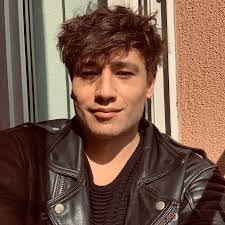 Maurice Vincent's Instagram, Twitter & Facebook