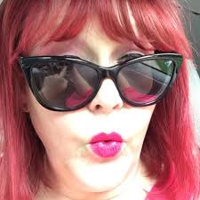 Where to sell porcelain dolls in DeKalb, IL?