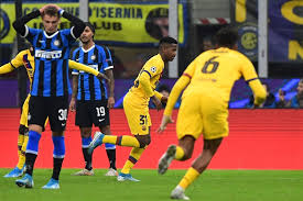 Đkvđ cúp c1 real madrid có trận đấu khá nhẹ nhàng trước apoel và việc los blancos giành chiến thắng, thậm chí tưng bừng là điều không quá bất ngờ. Káº¿t Quáº£ Cup C1 Hom Nay 11 12 Tran Ngáº­p Báº¥t Ngá»