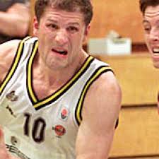 Les trois coups du basket suisse