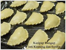 Goreng menggunakan minyak panas sehingga warna menjadi. Resepi Karipap Ayam Sukatan Cawan