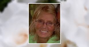 Amber Sain's Instagram, Twitter & Facebook