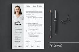 • don't go over the top with styling and design: 25 Best Indesign Resume Templates Free Cv Templates 2021 Theme Junkie