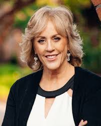 Dawn Mehalakis's Instagram, Twitter & Facebook