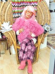 Bugün kulağınıza çalınan, dilinize dolanan türkçe pop şarkılarında aysel gürel'in imzası vardı. Turkiye Nin Ilk Anarsist Kizi Aysel Gurel