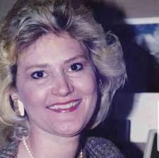 Joyce Bettencourt's Instagram, Twitter & Facebook