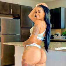 Miina Mariie - Free pics, galleries & more at Babepedia