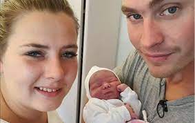 Die wollnys mittwochs 20:15 auf rtl 2 werbekooperationen: Sarafina Wollny Fans Verhindern Baby Der Druck Ist Zu Hoch