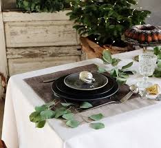 According to emily post, symmetry applies to the table decor as well. How To Set A Basic And A Casual Table Setting For Different Occasions With Pictures This Festive Season 2019 Epater Design Studio