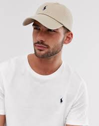 Nos vêtements sont le reflet de notre caractère, il ne faut donc pas délaisser cet aspect. Polo Ralph Lauren Logo Baseball Cap In Beige Asos