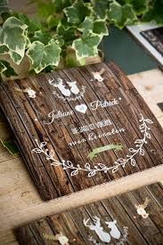 Hochzeitseinladung Fur Jager Mit Jagdmotiv In Holzoptik Hochzeitseinladung Rustikale Einladungen Einladungen Hochzeit