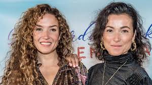 Schrijver started working for television after finishing her studies history and translation science, after which she became a famous television personality. Birgit Deelt Kiekje Babybuik Katja Schuurman Entertainment Telegraaf Nl
