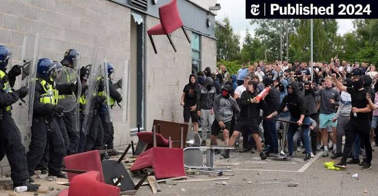 UK Asylum Seekers Are Still on Edge After the Far-Right Riots - The New York Times