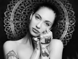 Porcelain Black