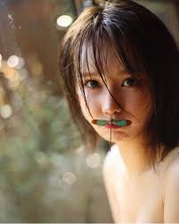 相原美咲さんのインスタグラム写真 - (相原美咲Instagram)「今日は朝から虫の話をしたので 頭の中が虫でいっぱいです！！  あったかくなってきたから 昆虫採集に行きたいな〜 オオミズアオとかミヤマクワガタとか！！ 虫＝ゲテモノ好きみたいな イメージあるけど 私はそう ...
