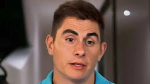 Ashton and Sarah letting loose 🍟 🍔