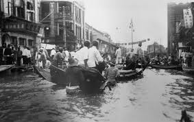90 años de la gran inundación del Gran Canal de China.*** En 1931, en el **este de China,** el agua del **Gran Canal de China** arrastra durante la noche **varios diques