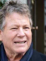 Mort de Ryan O'Neal : son fils Patrick sort du silence et pousse un violent  coup de gueule