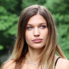 Here's to strong women! May we know them, may we be them, may we raise them  ♥️ Happy International Women's Day. I am lucky to have been surrounded by  amazing women in