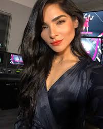 GN💫 Gracias a Todos por los lindos mensajes, me voy a dormir con el  corazón lleno de agradecimiento y felicidad! #Bendiciones Gracias a mi  querido @marco_hair_makeup por hacerme lucir como si dormí