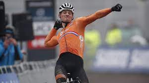 31 janvier 202131 janvier 2021 0 commentaires 2021, championnat du monde, mathieu van der poel, ostende, wout van aert temps de lecture : Championnats Du Monde De Cyclo Cross 2021 Championnats Du Monde De Cyclo Cross 2021 Mathieu Van Der Poel Sacre Pour La 4eme Fois Dicodusport