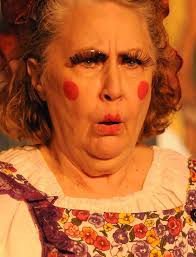 Cheers! 'Dale Easton's "The Drunkard"' returns