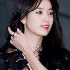 all the fracturing stars — Han Hyo Joo @ Louis Vuitton Event 170607