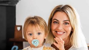 In 2007, just one year after her debut as an actress, she was chosen as part of the main. Jessica Athayde Faz Confissao Aos Fas Nao Tenho Natal Na Noite De 24