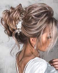 Looking for a perfect wedding updo for long hair? Gorgeous Updos For Medium Hair To Inspire New Looks