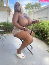 MaseratiXXX  kerrystayglam Nude Leaked OnlyFans Photo 5 - Fapello