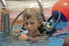 The Pros And Cons Of Scuba Diving For Kids