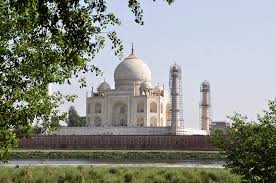 I brought my tripod all the way to >to get from delhi to agra and then to jaipur, we booked a driver in advance. 24 Best Tips For Visiting The Taj Mahal Two Wandering Soles