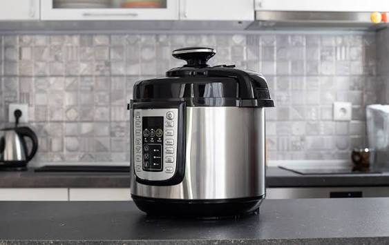 Pressure cooker buying guide 2026