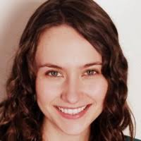 Roxanne Quinn's Instagram, Twitter & Facebook