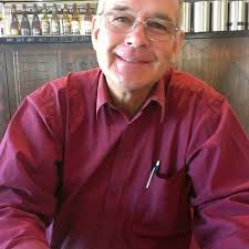 Does the Aufocus heater LCD display turn off after a while?