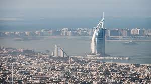Directly to the east is the large downtown dubai development, containing the burj khalifa, the tallest building in the world, and the dubai mall, after which the station is named. Burj Khalifa Besuch Am Hochsten Gebaude Der Welt Anders Reisen