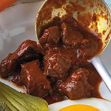 Saftgulasch Nach Wiener Art Johann Lafer Rezept Rezept Saftgulasch Gulasch Rezepte