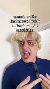 Confronto de uma filha com a mãe narcisista: Quando a filha decide  enfrentar a mãe