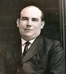 Mary Yahn's Instagram, Twitter & Facebook