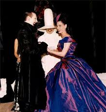 Her best friend, christian louboutin, designed her matching purple wedding. Marilyn Manson Dita Von Teese 2001 Apparently The Couple Divorced In 2003 Dita Von Teese Wedding Dita Von Teese Celebrity Wedding Dresses