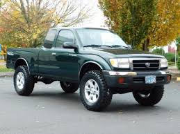 Automatic 3.4 lt v6 engine. Best Toyota 2000 Toyota Tacoma 4x4 For Sale