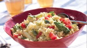 Het is het meest bekend marokkaans gerecht in de wereld. Lamsspiesjes Met Nectarine En Couscous Vtm Koken